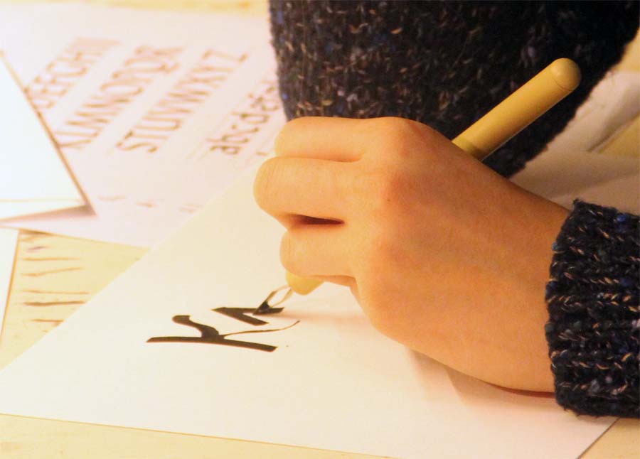 Handschrift lernen – mit der Hand lernen
